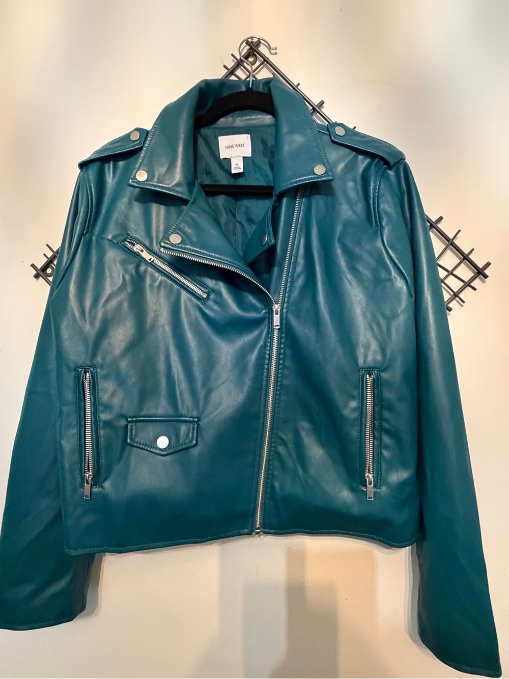 Nine West Teal Faux Leather Moto Jacket w silver zippers -like new